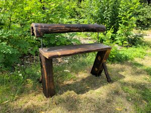 Rustikale Holzbank aus Kiefer & recyceltem Baumholz